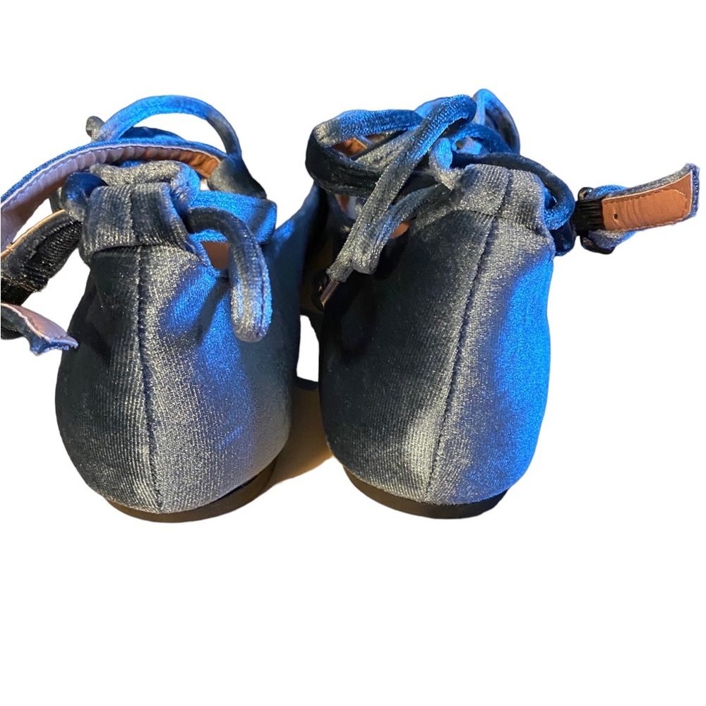 NWT In Box Yoki Gray Velour Urban Flats With Ankle Straps Ballet Style Shoes - Picture 3 of 8